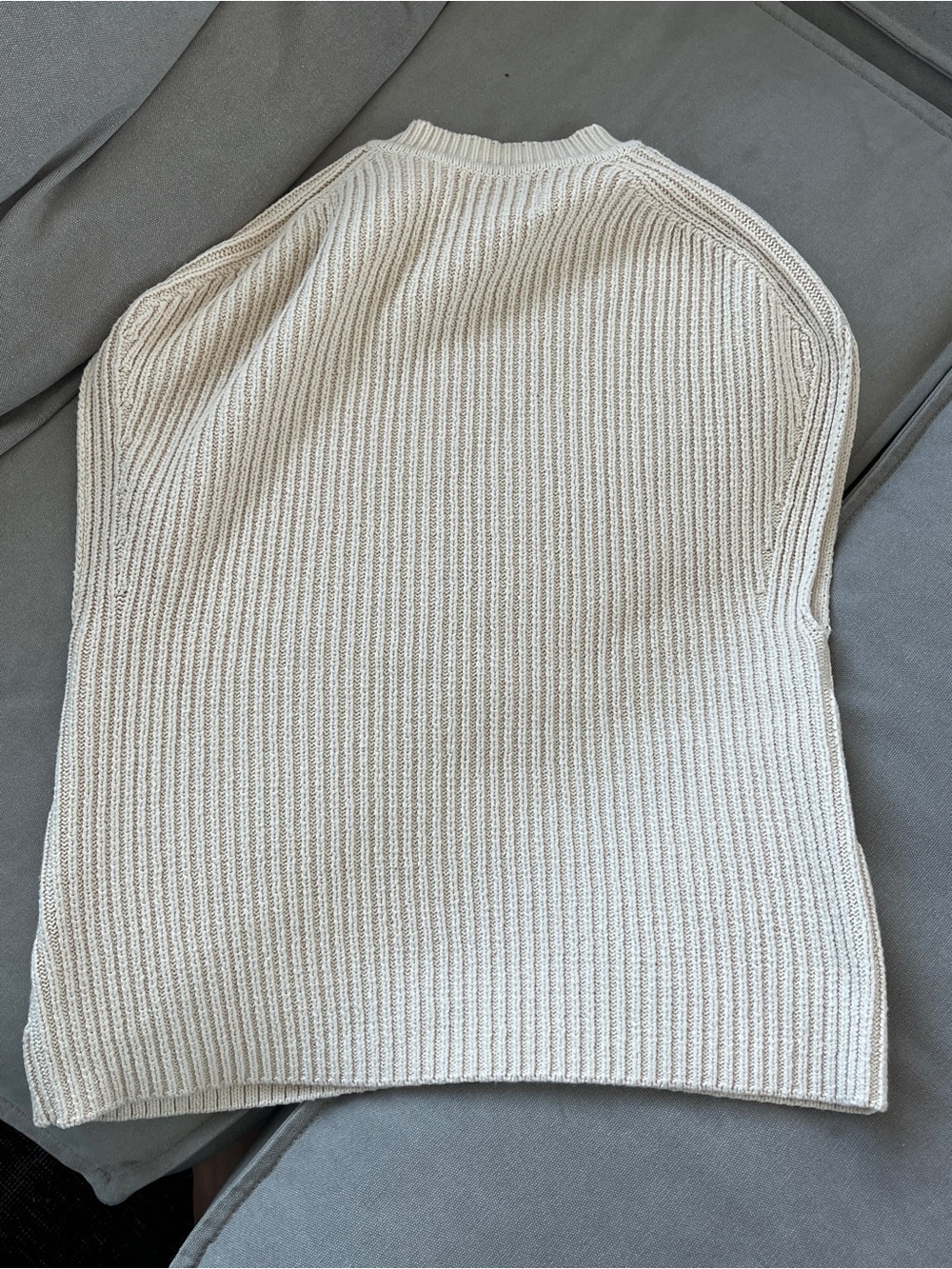 St. Agni Sweater - Picture 6 of 8